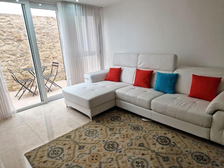 The Caves Cosy Apartment 1 San Ġiljan Buitenkant foto